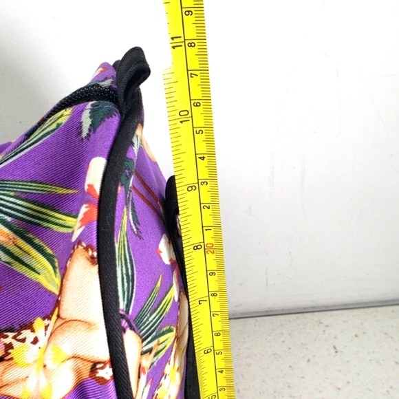 AlfaGear Duffel Bag & Tablet Hawaiian Flower Pin up Gals Travel Gym Tote Bag Set - Picture 6 of 14